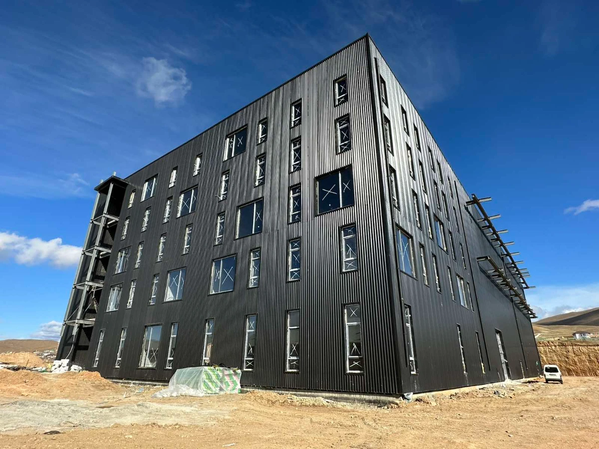 Multi-storey steel structure commercial building, Mongolia